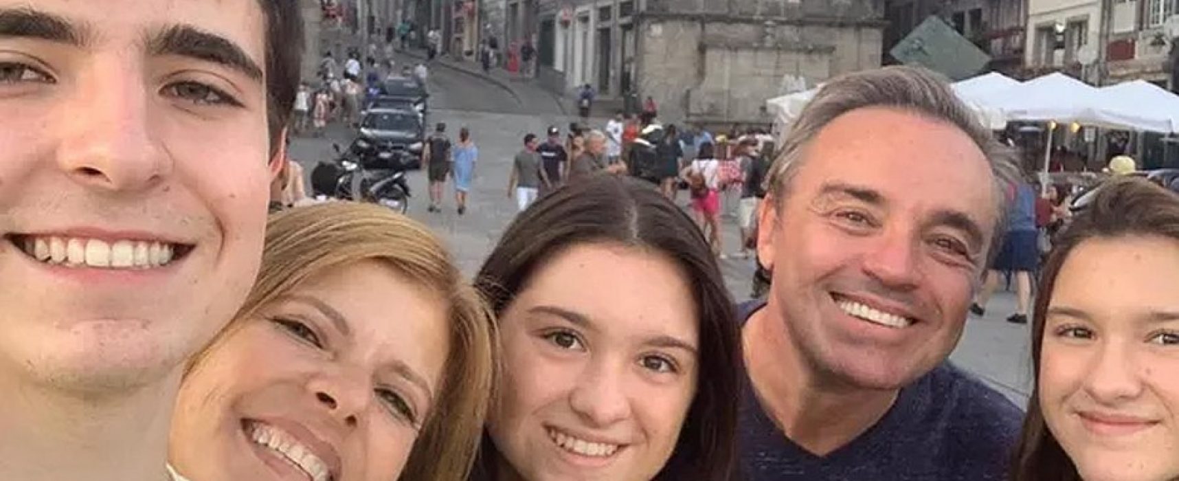 Apresentador Gugu Liberato morre aos 60 anos