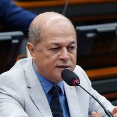 Comissão aprova inclusão da mobilidade urbana como direito fundamental do idoso