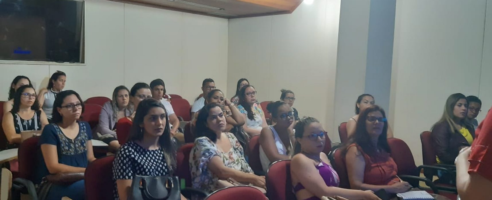 Reunião discute políticas públicas para gestão em saúde