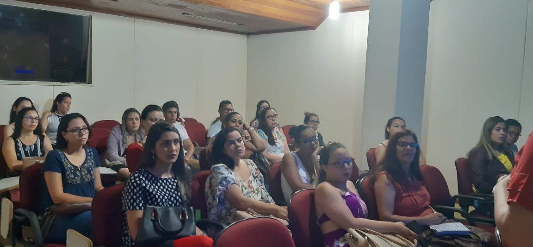 Reunião discute políticas públicas para gestão em saúde