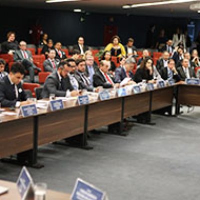 Candidatura avulsa: instituições e parlamentares apresentam argumentos pró e contra