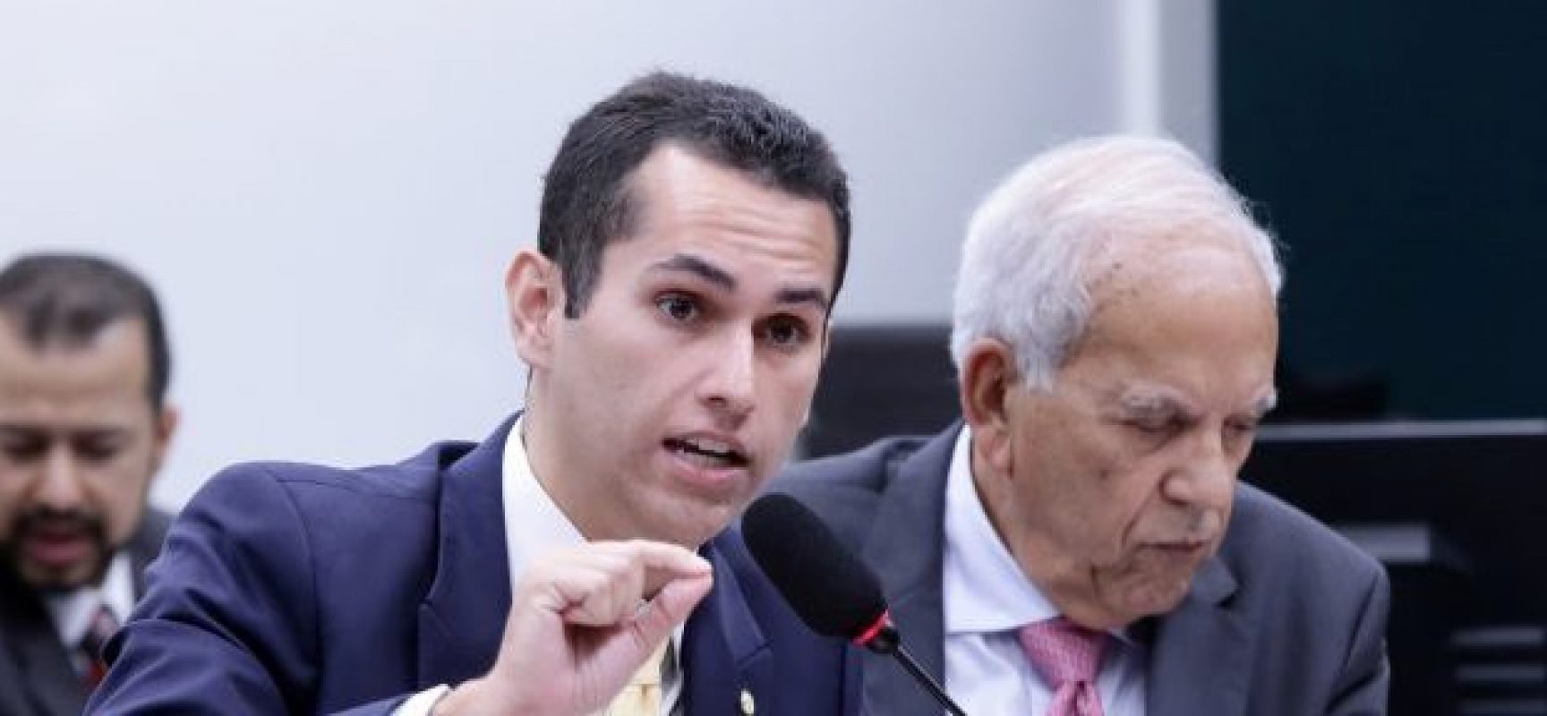 Congresso pode votar proposta orçamentária na terça-feira