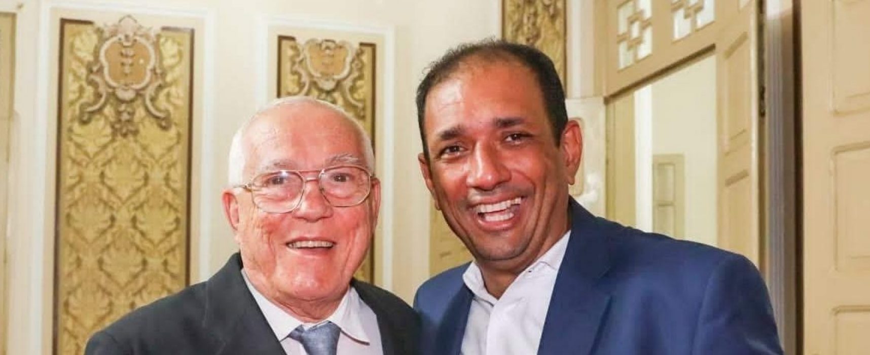 Prefeito de Ilhéus participada comemoração dos 30 anos do Sicomércio
