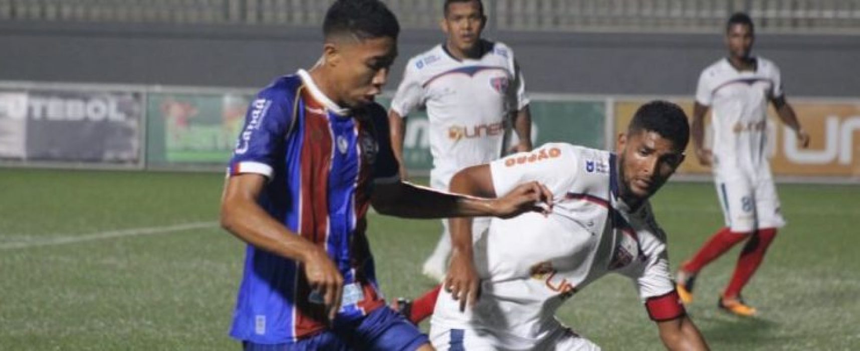 BAHIA VENCE O BAHIA DE FEIRA E ASSUME LIDERANÇA DO BAIANÃO
