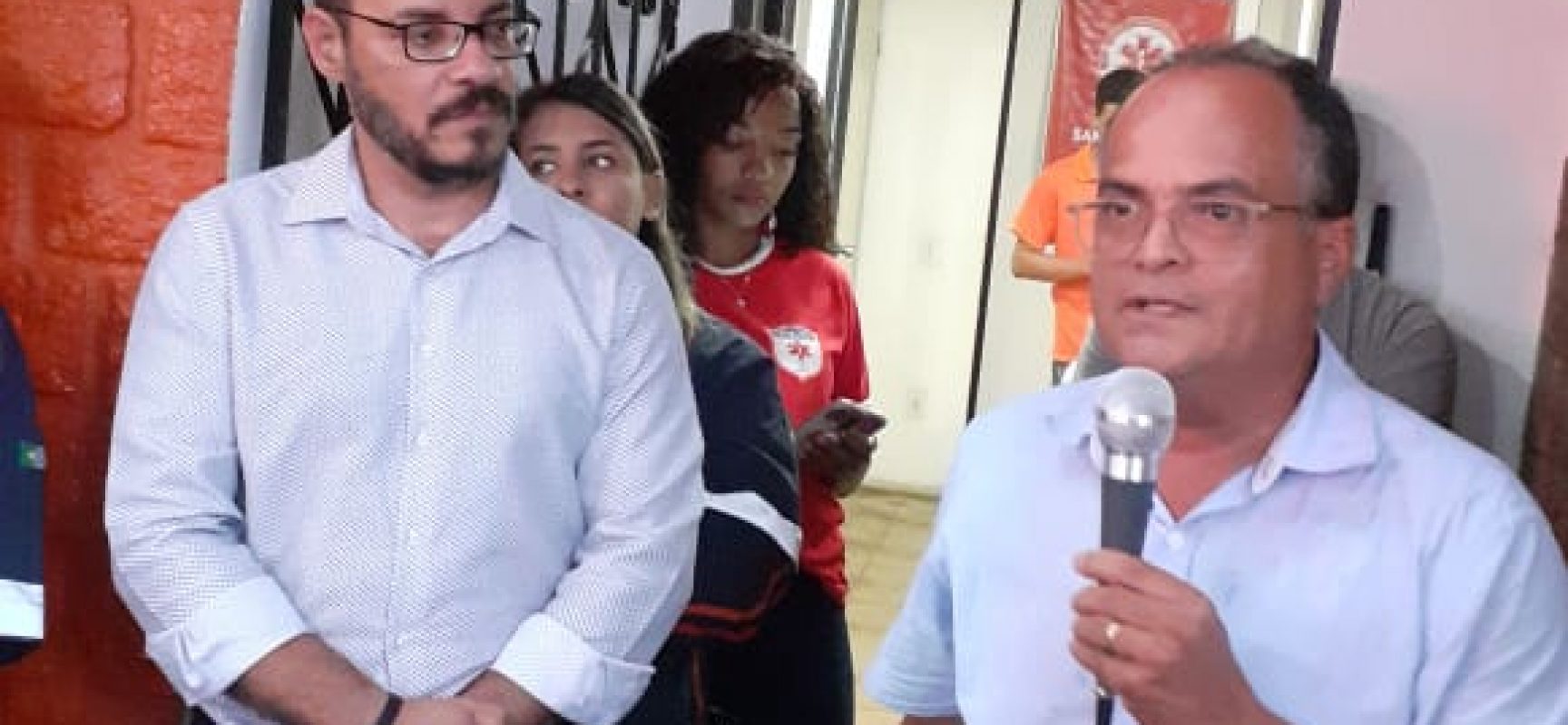 Ivo Evangelista participa de cerimônia de entrega de ambulâncias para o Samu