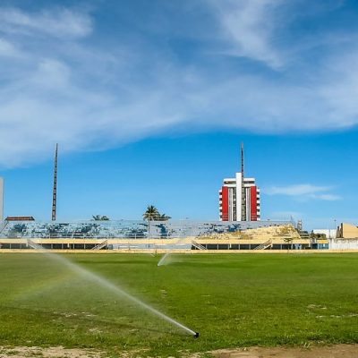 ILHÉUS: Novo gramado do Estádio Mário Pessoa será entregue sexta-feira (31)
