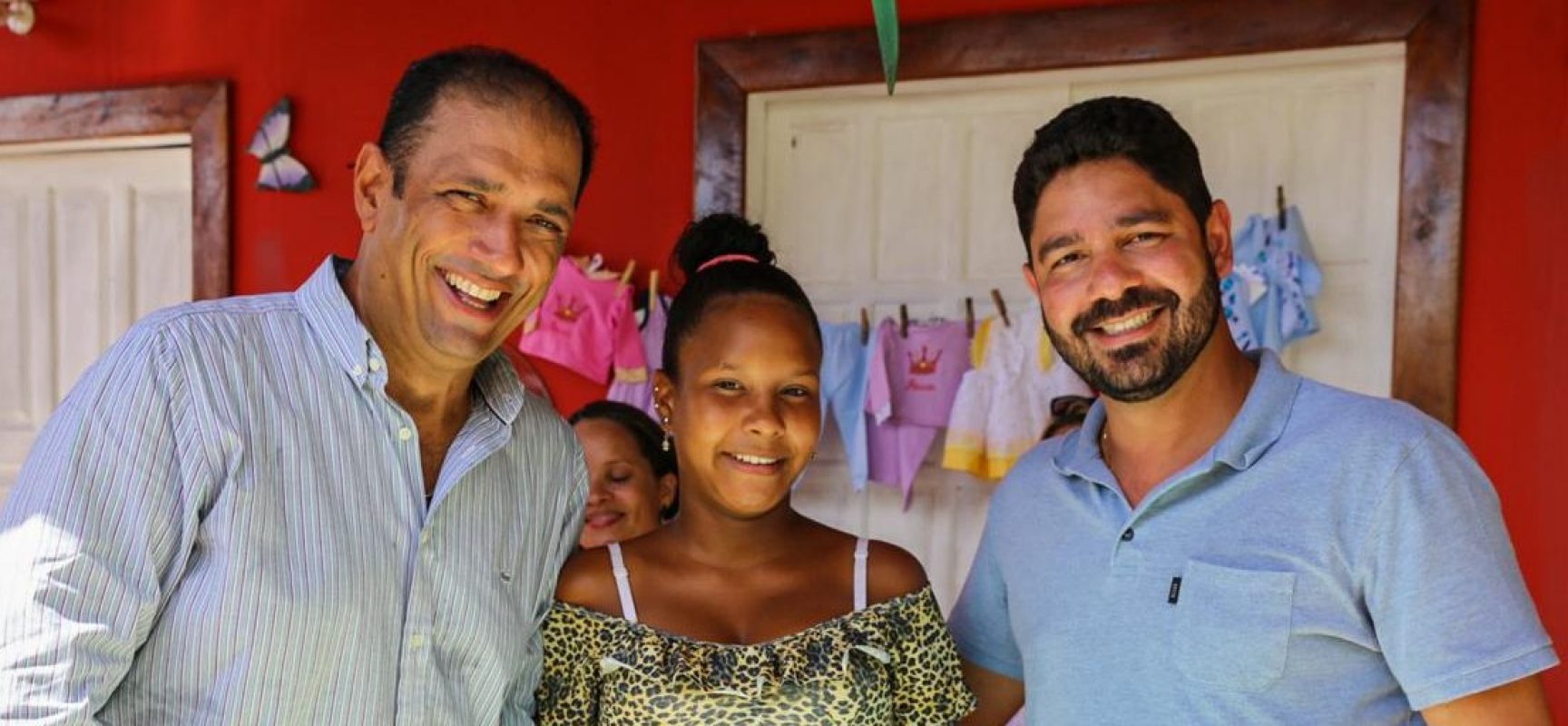 Prefeitura de Ilhéus entrega kits enxovais às gestantes do CRAS Vilela