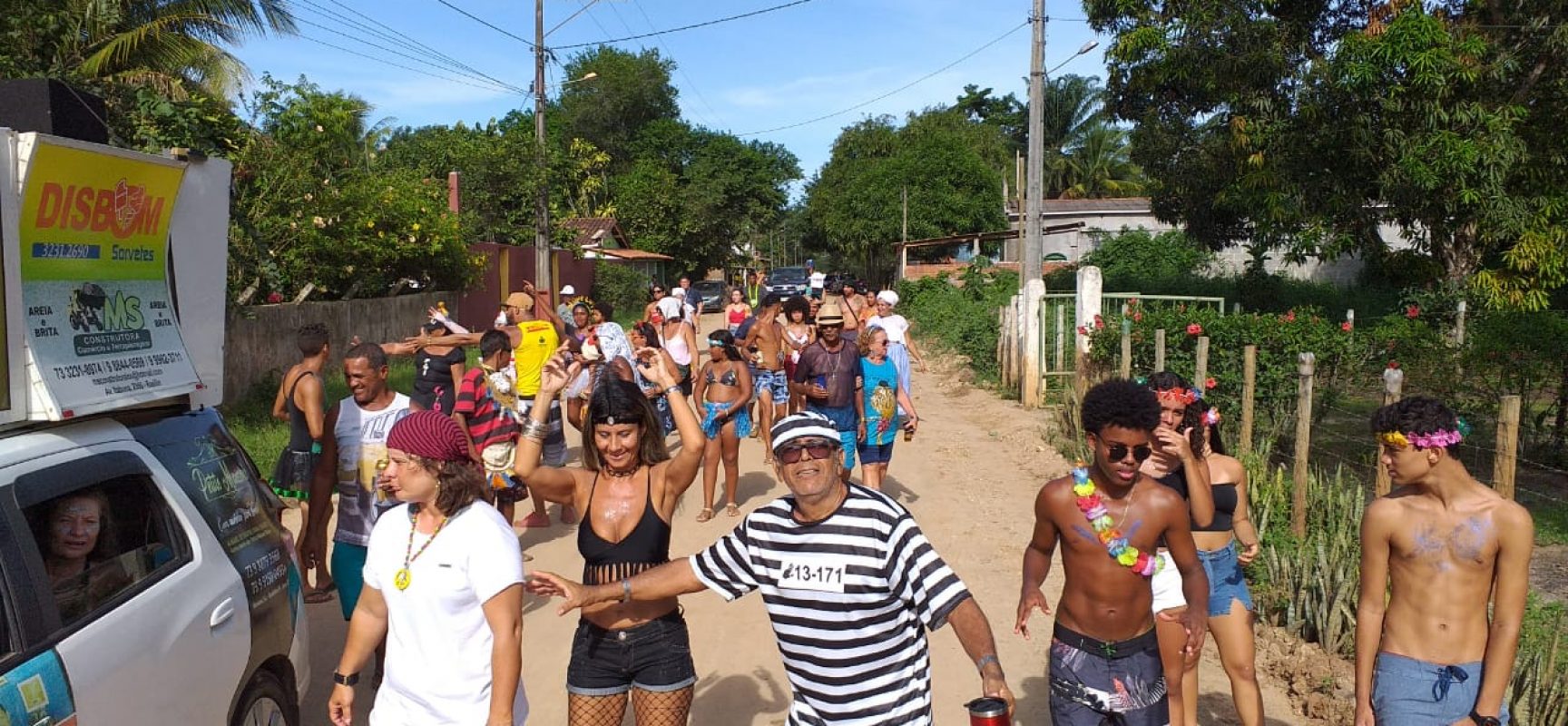 ILHÉUS: Bloco “linguiça em Folia”, sucesso na Ponta do Ramo