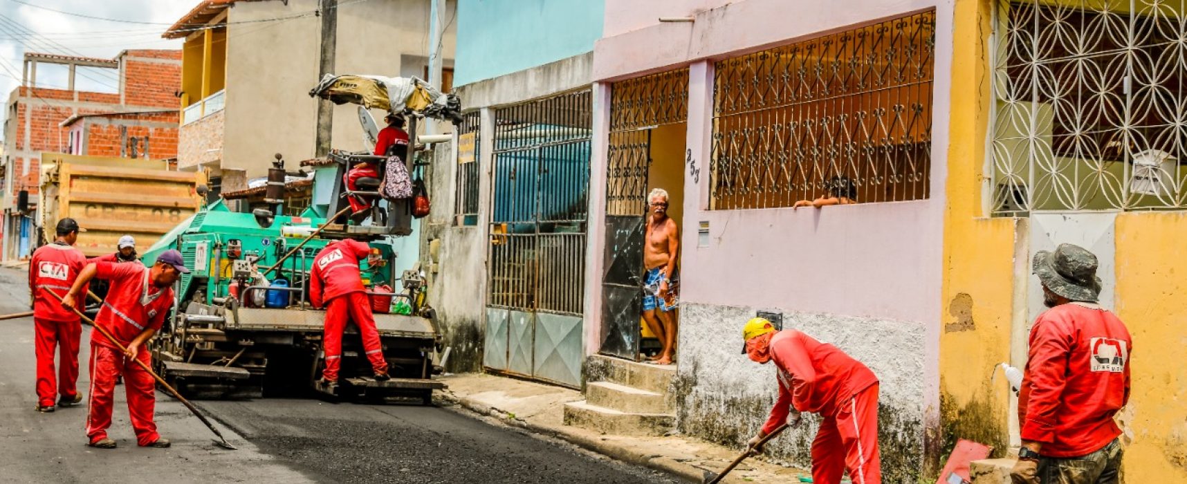 Obras de requalificação asfáltica continuam no bairro Teotônio Vilela