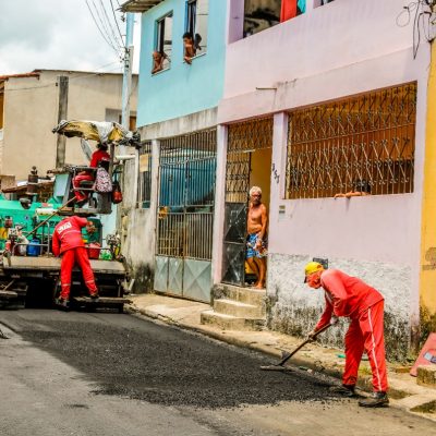 Obras de requalificação asfáltica continuam no bairro Teotônio Vilela