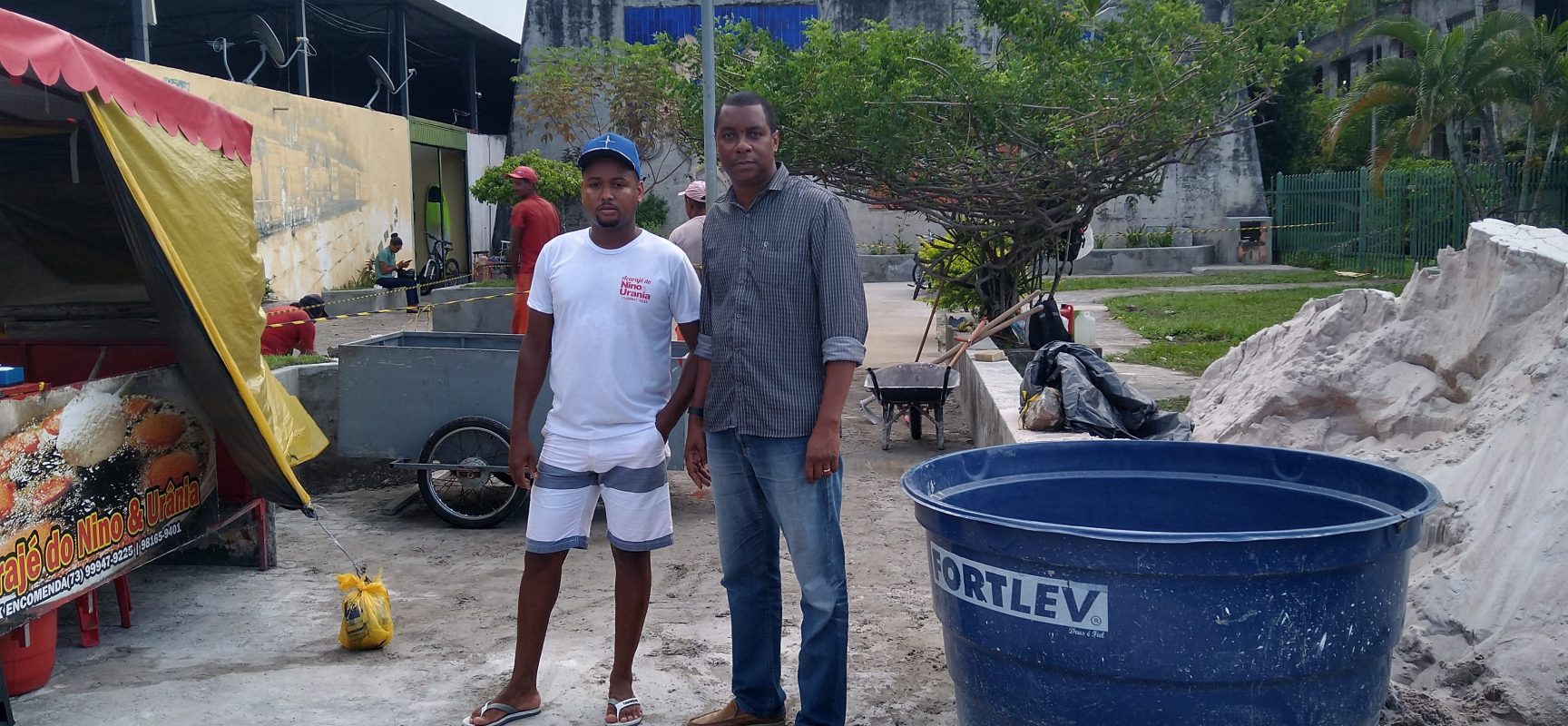 PRAÇA DO RADIALISTA SENDO REVITALIZADA. Uma reivindicação do vereador Luiz Carlos Escuta.