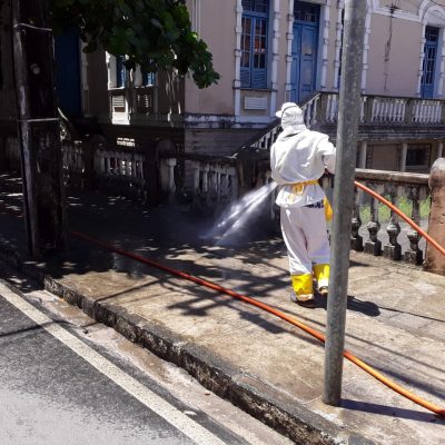 Prefeitura mantém ação de desinfecção das ruas de Ilhéus para conter coronavírus