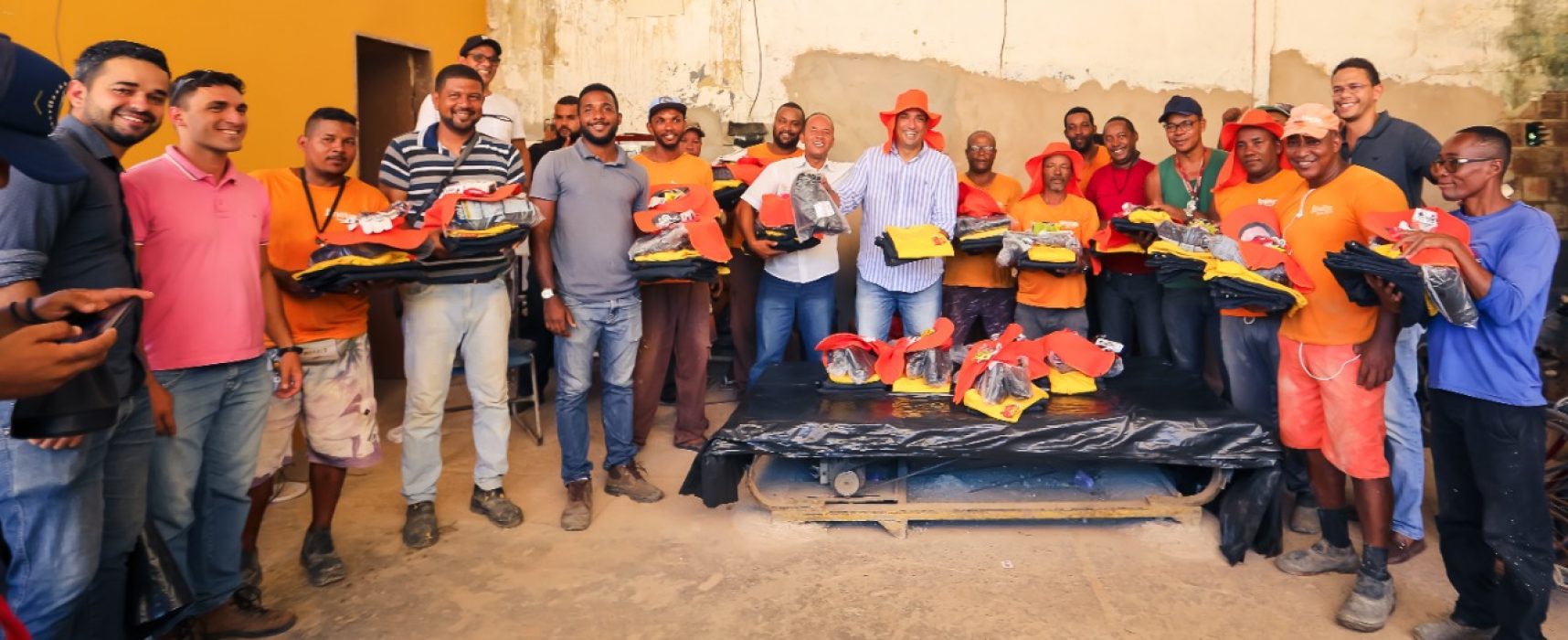 Servidores de Ilhéus receberam novos uniformes e equipamentos de proteção individual