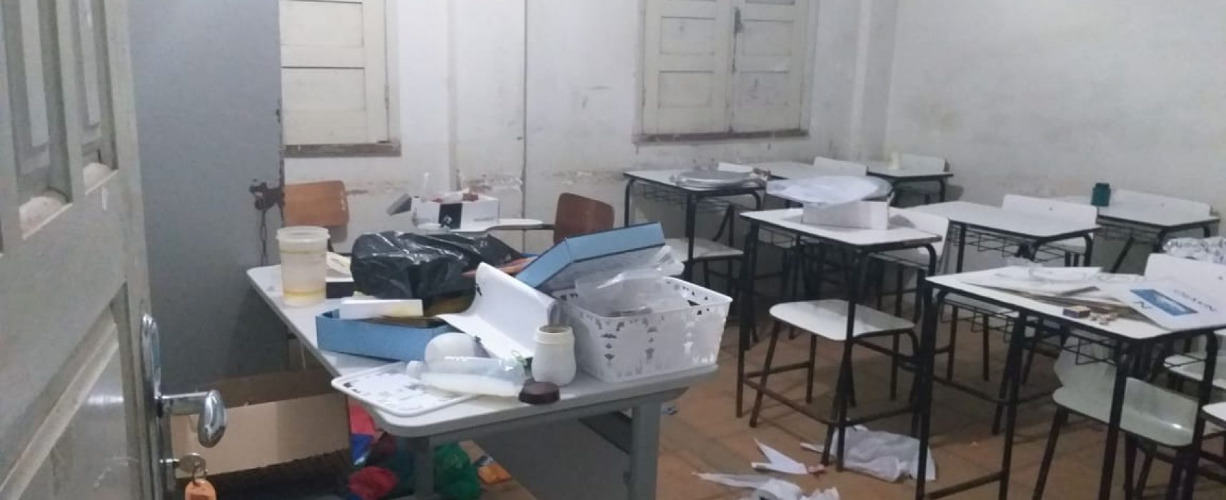 Denúncia: Escola é arrombada e saqueada no Teotônio Vilela