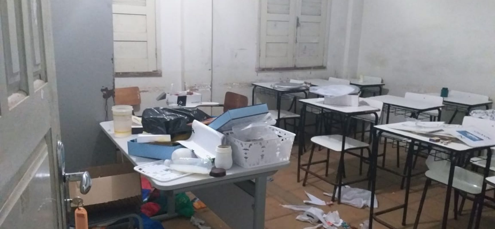 Denúncia: Escola é arrombada e saqueada no Teotônio Vilela