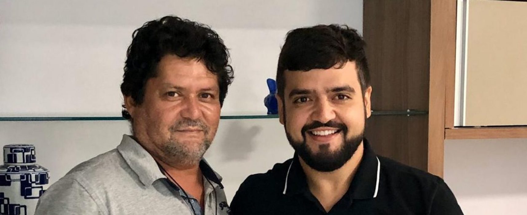 Valderico Junior demonstra satisfação com Edvaldo Gomes no DEM
