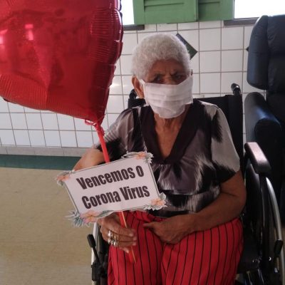 Mais cinco idosos retornam ao Abrigo São Vicente de Paulo recuperados do coronavírus