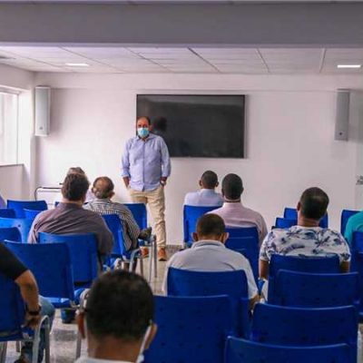 Prefeito de Ilhéus participa de reunião com pastores para dialogar sobre cultos religiosos
