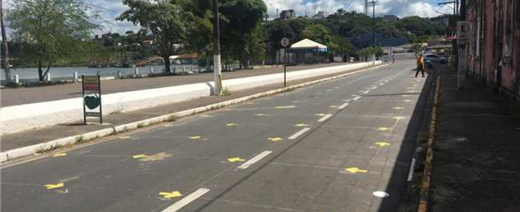 Prefeitura de Ilhéus demarca 774 locais para filas das agências Caixa e stand