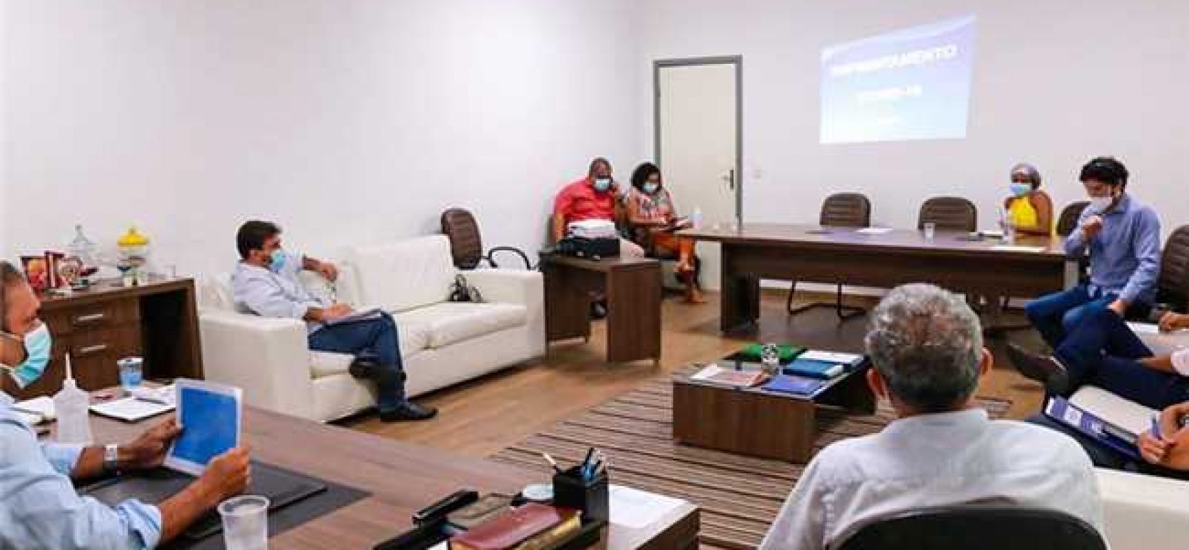 Reunião do Gabinete discute reabertura do comércio em Ilhéus