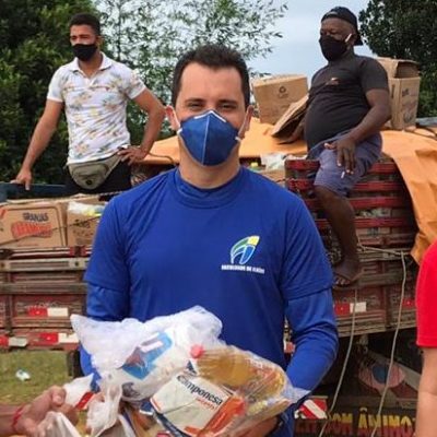 SOLIDARIEDADE: Faculdade de Ilhéus faz doação de 500 cestas básicas para famílias necessitadas