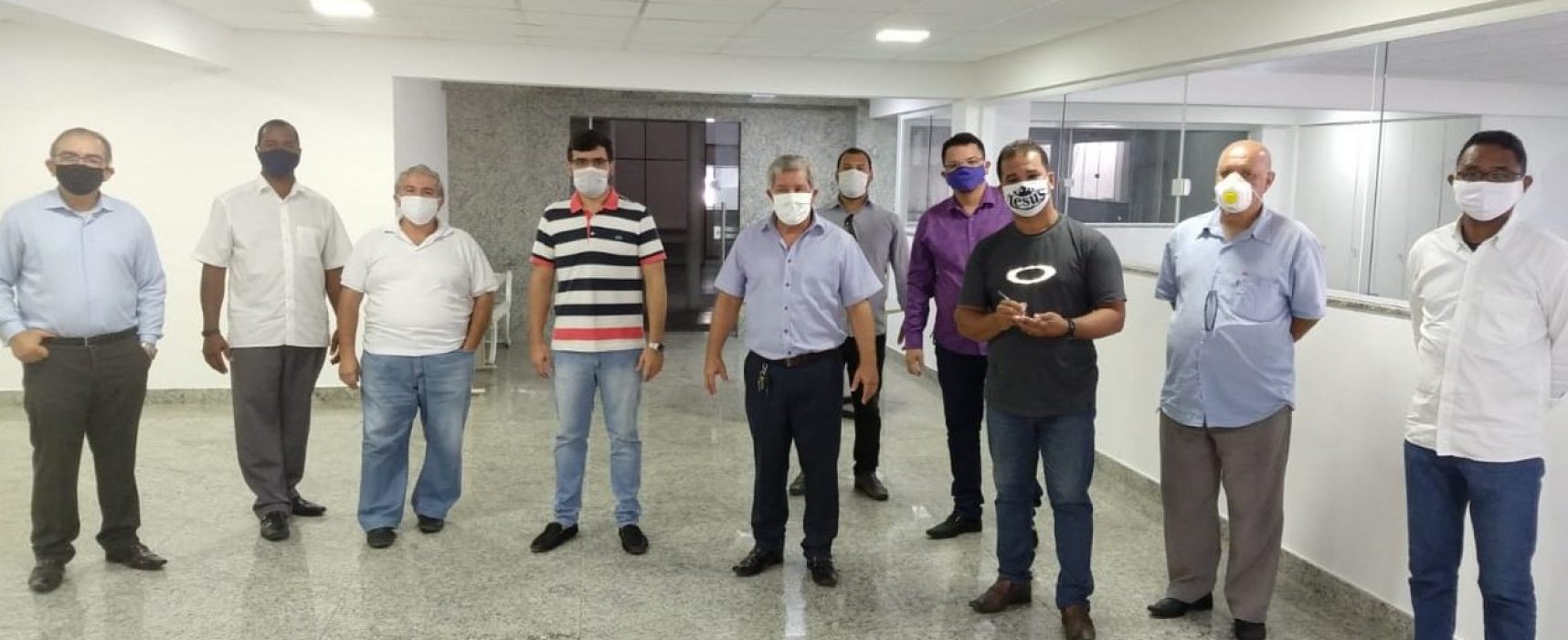 Valderico Junior exalta trabalho social desenvolvido pela comunidade evangélica
