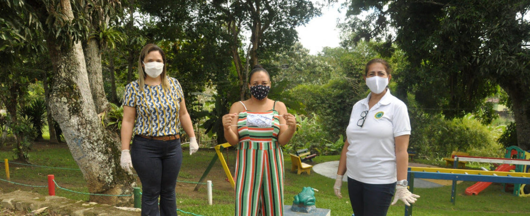 Crianças carentes da Escola São João Bosco são beneficiadas com máscaras de proteção