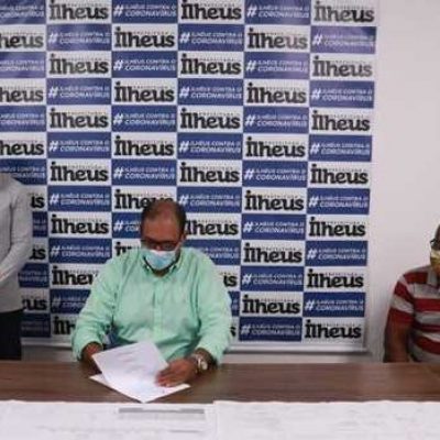 Prefeito de Ilhéus assina ordem de serviço para construção de mirantes da Conquista