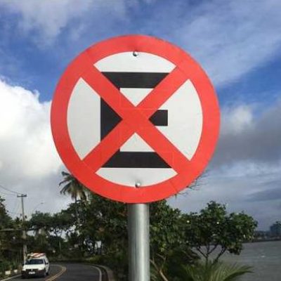 Prefeitura instala novas placas para melhorar sinalização do trânsito em Ilhéus