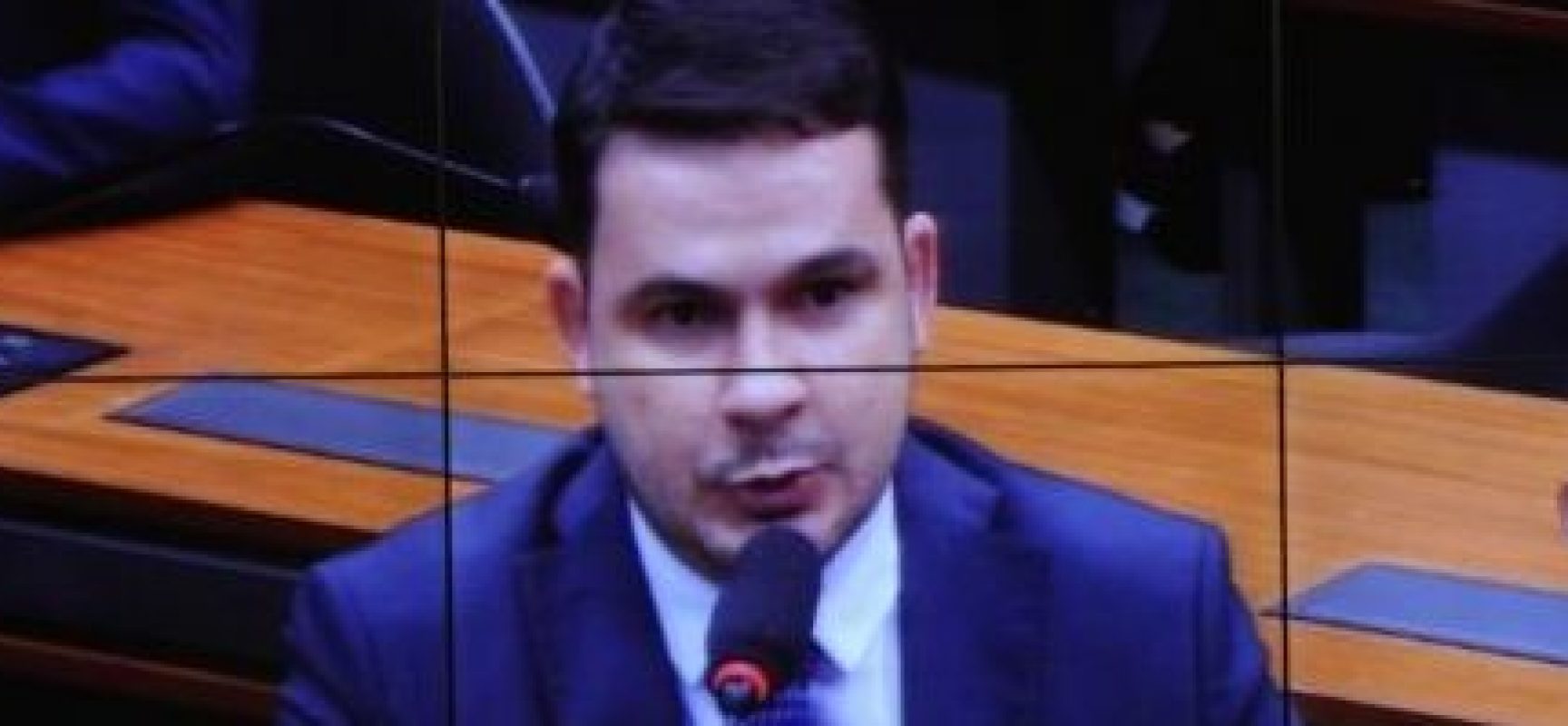 Projeto obriga conselhos de medicina a aumentar controle sobre atestados e receitas