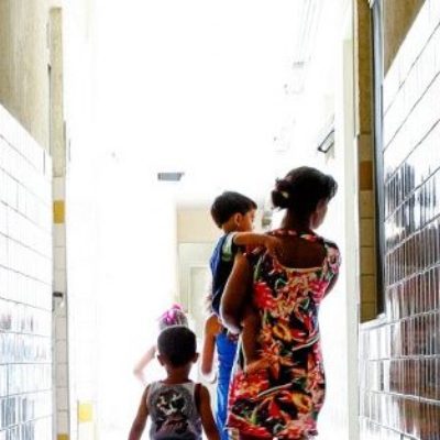 Vai a sanção projeto que torna essenciais serviços contra violência doméstica