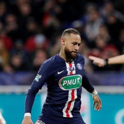 Presidente do Barcelona esfria negociações por Neymar
