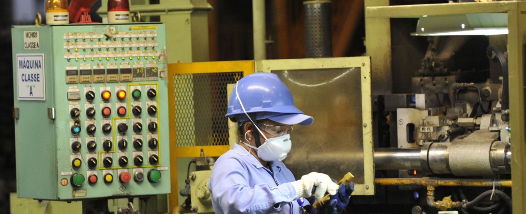 Em recuperação, faturamento da indústria cresce 11,4% em maio