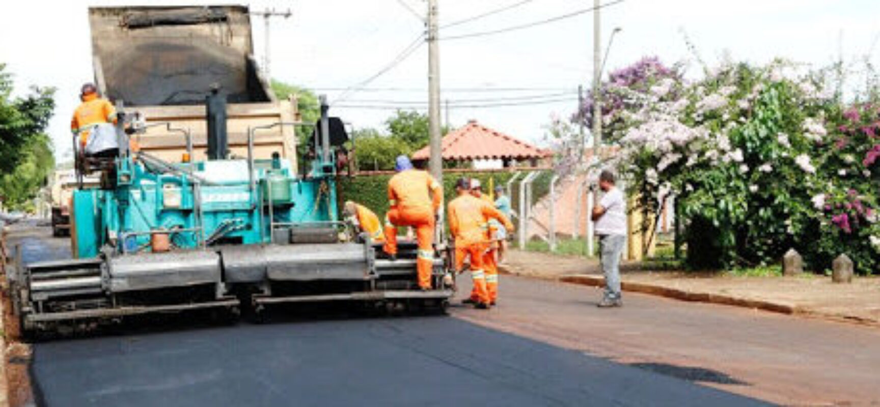 ESCUTA ILHÉUS: Vereador solicita recapeamento asfáltico das vias do Loteamento Águas de Olivença