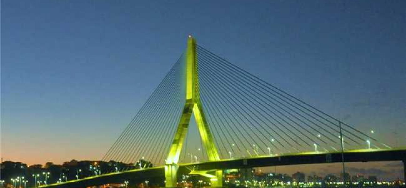 Iluminação da nova ponte compõe sistema de inteligência artificial