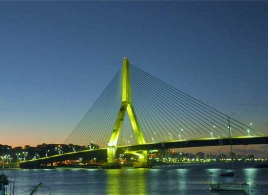 Iluminação da nova ponte compõe sistema de inteligência artificial