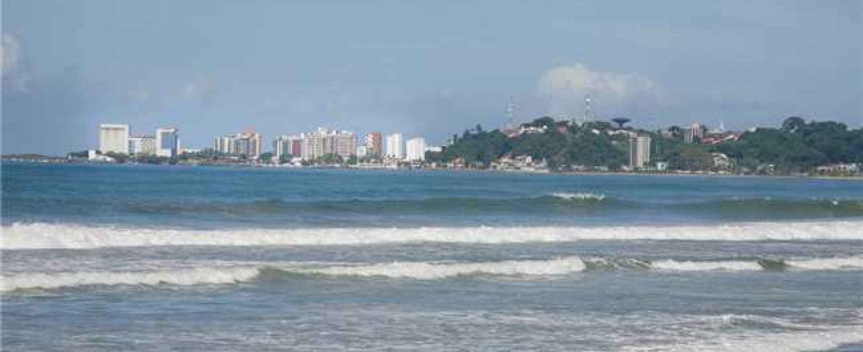 Prefeitura de Ilhéus libera acesso às praias, mas atividades em grupo continuam suspensas
