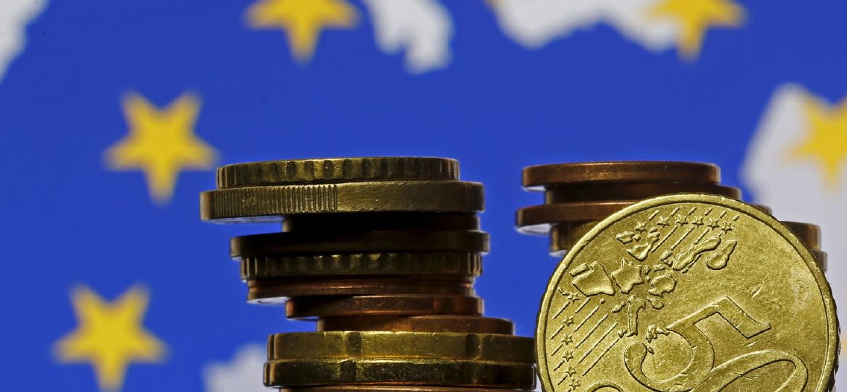 União Europeia tenta acordo sobre recuperação pós-covid-19