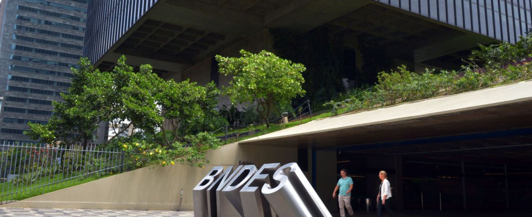 BNDES contrata R$ 3,3 bilhões em créditos para empresas
