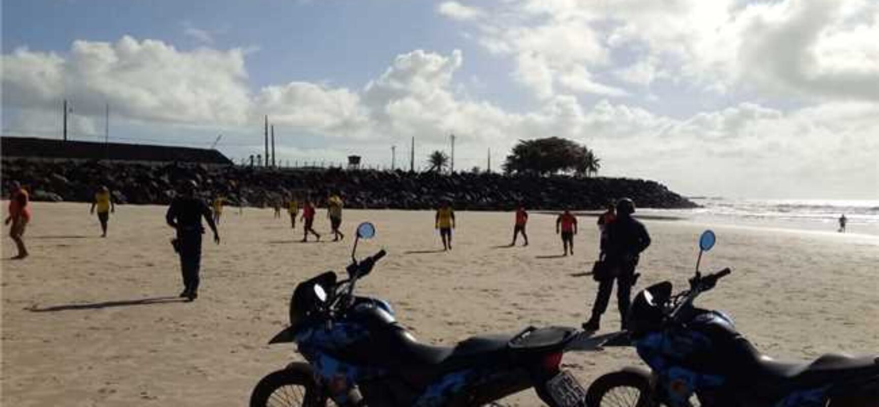 Força-tarefa montada pela Prefeitura intensifica fiscalização nas praias de Ilhéus