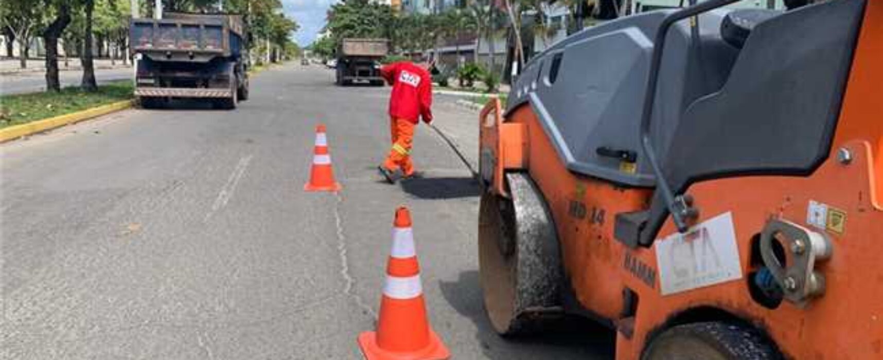 Prefeitura e SIT realizam operação tapa-buracos na Avenida Soares Lopes e zona norte de Ilhéus