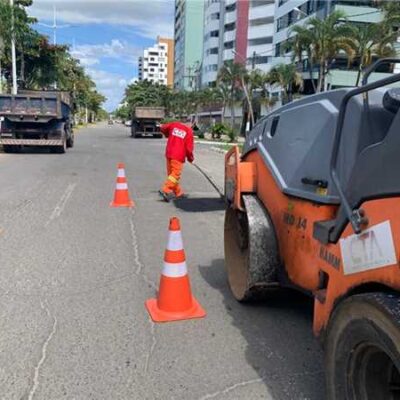 Prefeitura e SIT realizam operação tapa-buracos na Avenida Soares Lopes e zona norte de Ilhéus