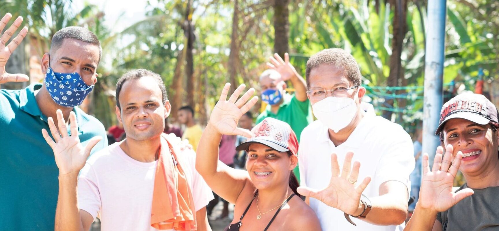 Augusto Castro comemora receptividade nos bairros no primeiro dia de campanha