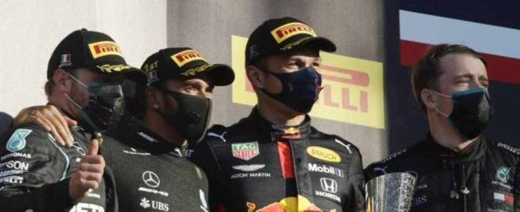 GP da Toscana: Hamilton vence e cola no recorde de Schumi