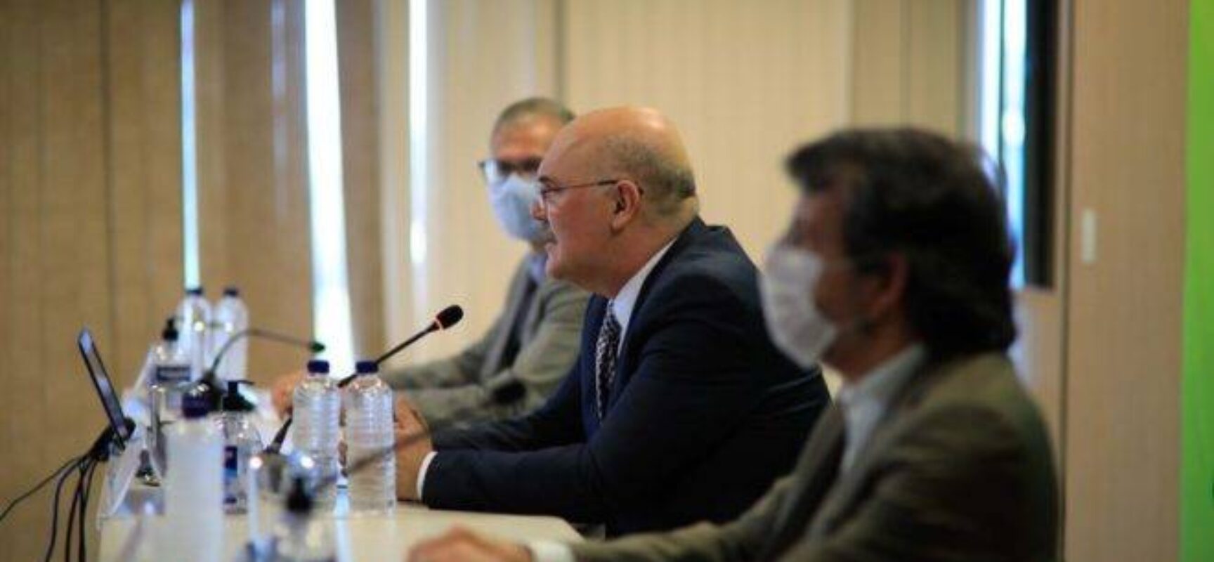 PGR pede abertura de inquérito contra ministro da Educação por homofobia