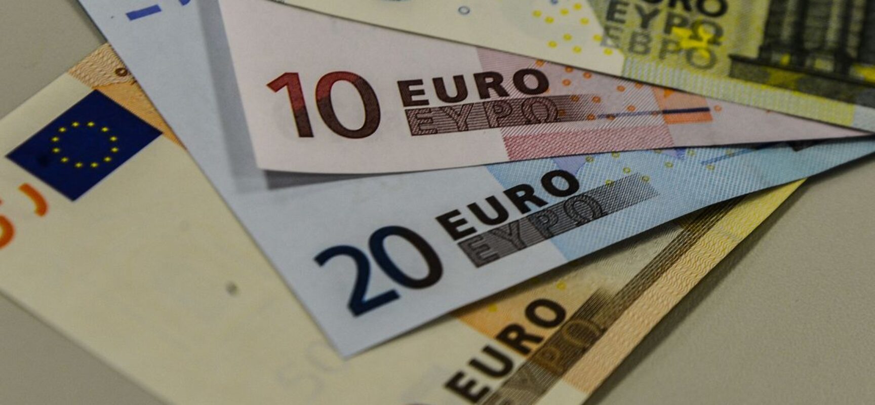 PIB da zona do euro no 2º trimestre é revisado para cima