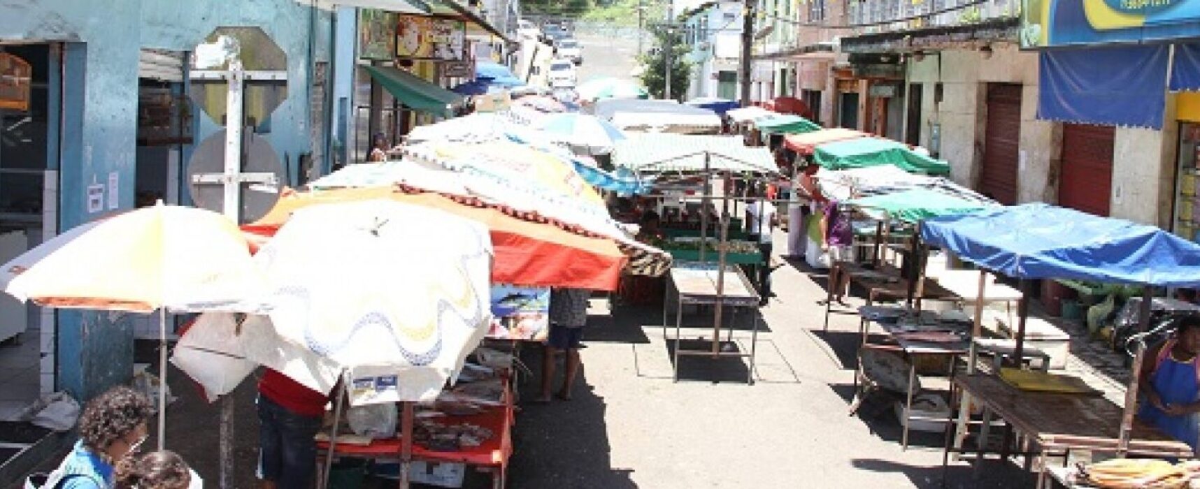 Prefeito Marão atende demanda do Vereador Escuta e, autoriza desinfectar e tapar buracos da Rua Firmino Elói