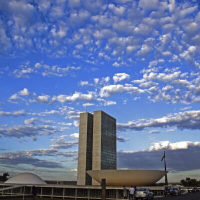Senado proíbe corte de bolsas de estudo até 2021
