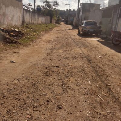 VEREADOR ESCUTA (PSD), SOLICITA PAVIMENTAÇÃO DA RUA DA PAZ, BAIRRO NSV.