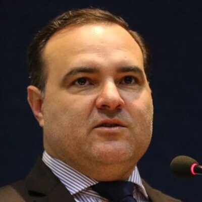Bolsonaro oficializa indicação de Jorge Oliveira para o TCU